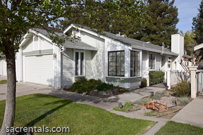 sacramento rental house 2 bedroom 1 bath mckinley park east sacramento
