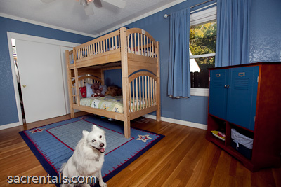 Bedroom Furniture Sacramento on 5309 T Street East Sacramento Rental 95819 Sacrentals Com 916 454